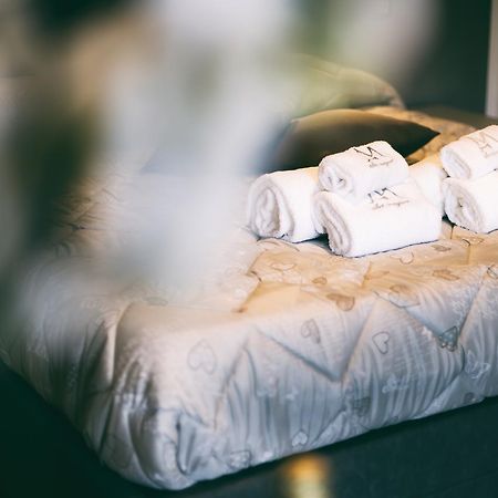 Alba Magica Bed & Breakfast อาเจโรลา ภายนอก รูปภาพ