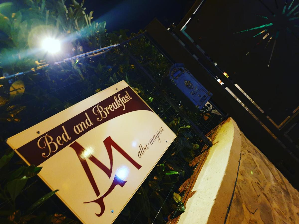 Alba Magica Bed & Breakfast อาเจโรลา ภายนอก รูปภาพ